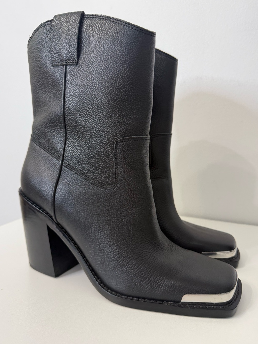 Dolce Vita Black Falon Square Toe Fashion Boot Pebble Leather Women’s 8.5 Chunky
